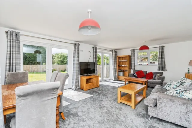 Testlands Avenue, Nursling, SO16, photo 3
