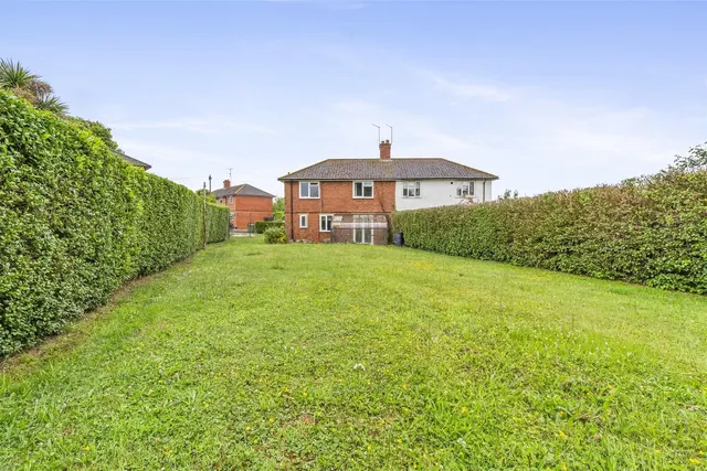 Photo 2 — Hollands Road, Henfield