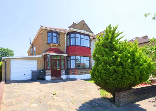 Shirley Avenue, Croydon, Croydon, CR0 8SQ, photo 1