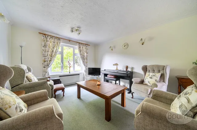 Hylton Road, Petersfield, GU32, photo 3