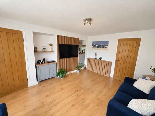 The Oxleys, Harlow, CM17, photo 2
