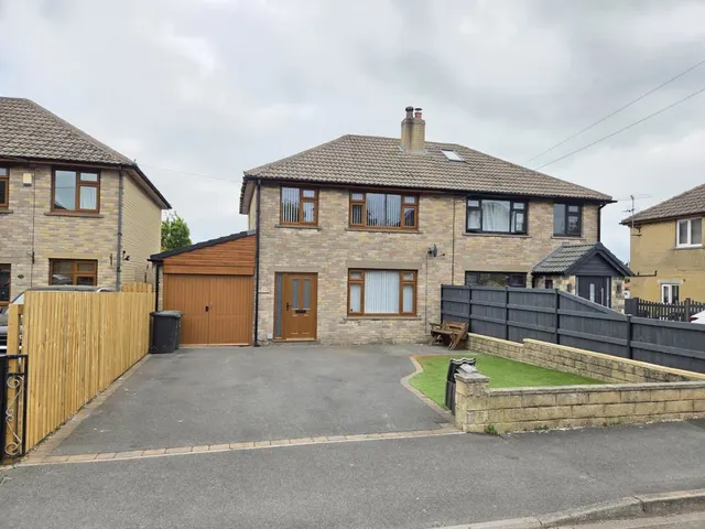 Stocks Way, Shepley, HD8, photo 1