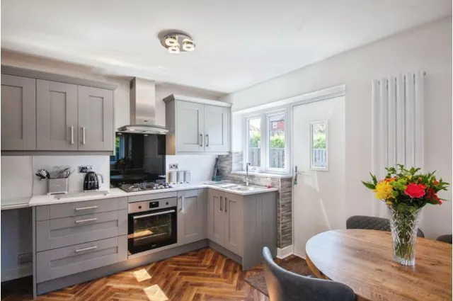 Tunwell Greave, Sheffield, S5, photo 3
