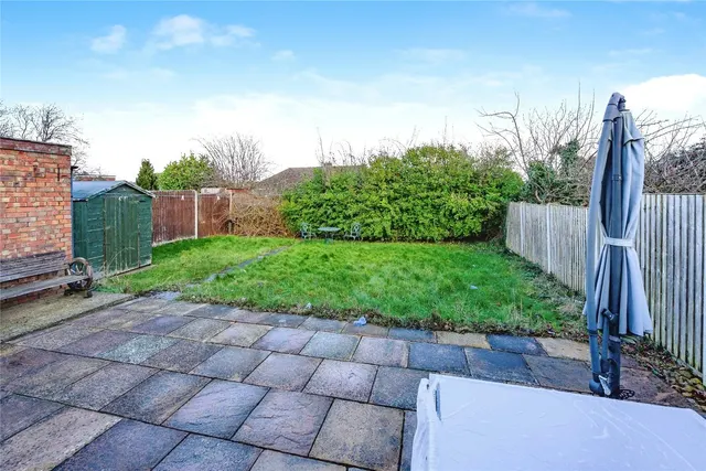 Photo 2 — Browning Road, Luton, Bedfordshire, LU4
