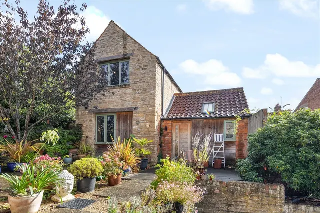 West Street, Oundle, PE8, photo 3
