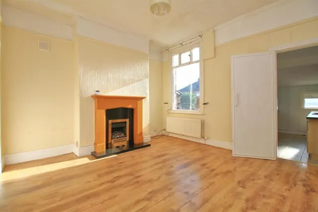 Islington Road, Stockport, SK2, photo 2