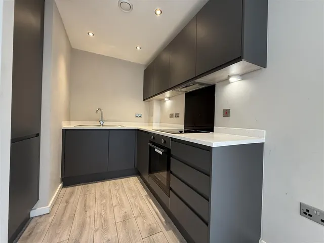 Photo 3 — 11 Jesse Hartley Way, Liverpool, Merseyside L3 0AZ