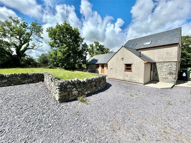 Lon Pedair Groeslon, Llandegfan, LL59, photo 1