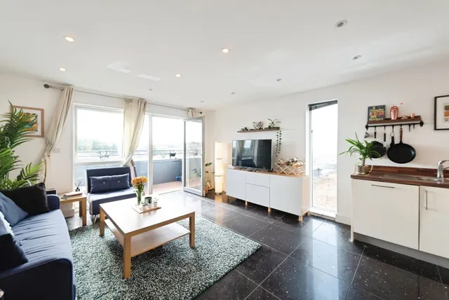 John Thornycroft Road, Southampton, SO19, photo 2