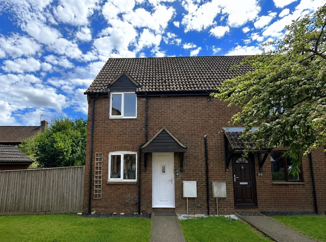 Castlehaven Close, Chippenham, SN15, photo 1