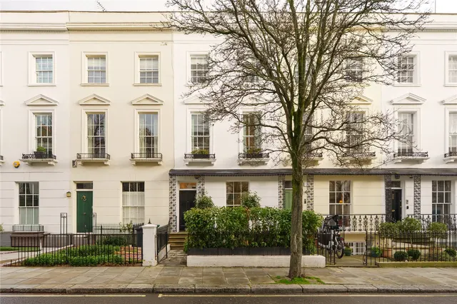 Chepstow Road, Notting Hill, London, W2 5BE — photo 1