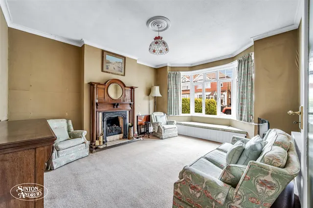 Lavington Road, London, photo 3