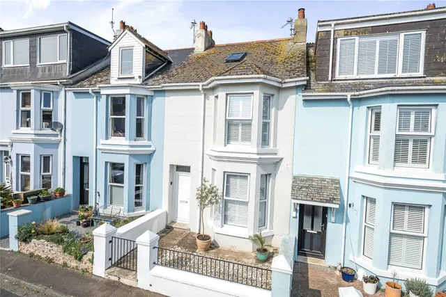 Queens Road, Brixham, TQ5
