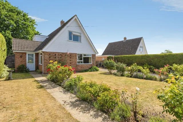 Photo 2 — Kent Close, Attleborough, Norfolk, NR17
