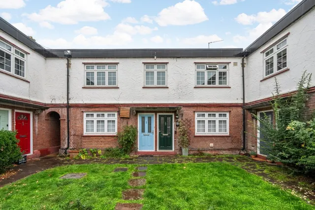 Bromley Road, Beckenham, BR3, photo 1