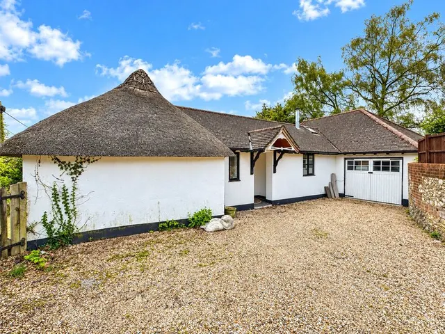 Cholderton, Salisbury, SP4, photo 1