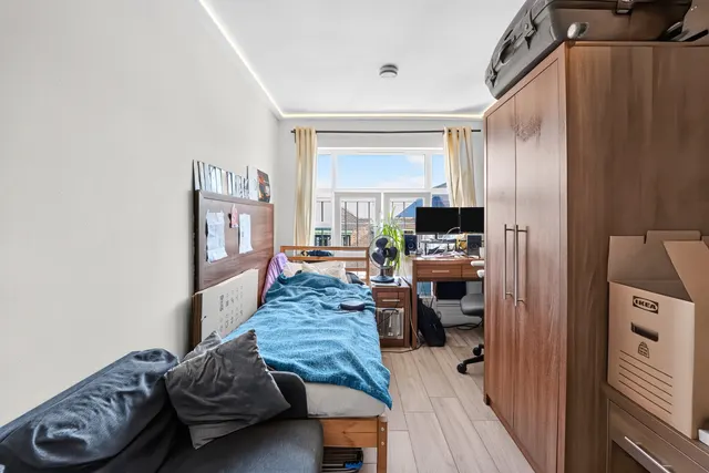Coldharbour Lane, London, SW9, photo 1