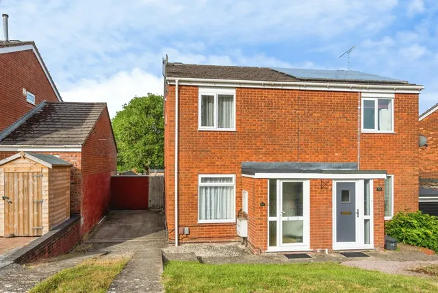 Colchester Close, Toothill, Swindon, Wiltshire, SN5, photo 1