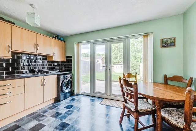 Photo 2 — Colchester Close, Toothill, Swindon, Wiltshire, SN5