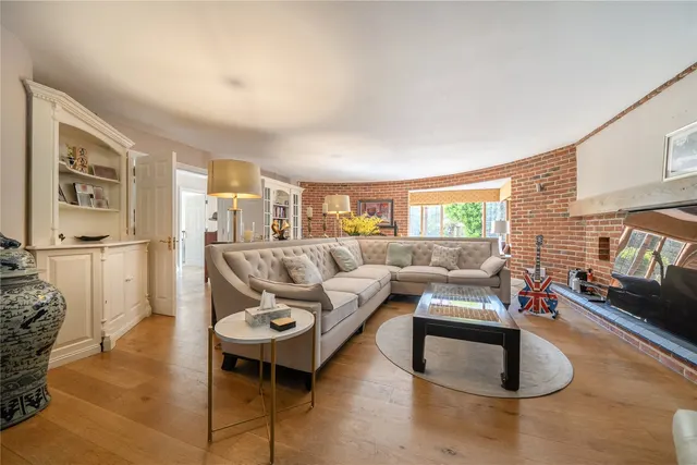 Photo 2 — St. Georges Road, Bromley, BR1
