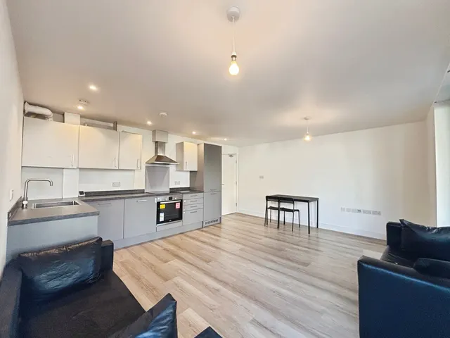 Photo 2 — Farnborough Road, Farnborough, Hampshire, GU14 7HN