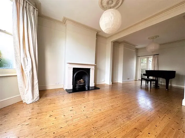 Photo 2 — Waldegrave Road, Brighton BN1 6GE