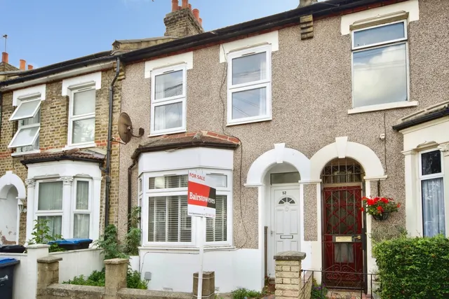Somerset Road, London, N18, photo 1