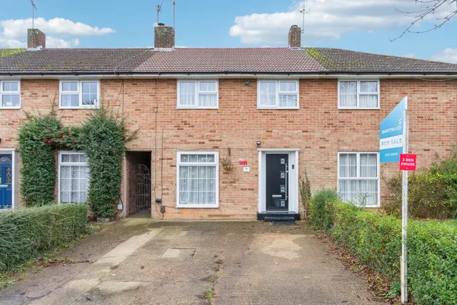 Howlands, Welwyn Garden City, photo 1