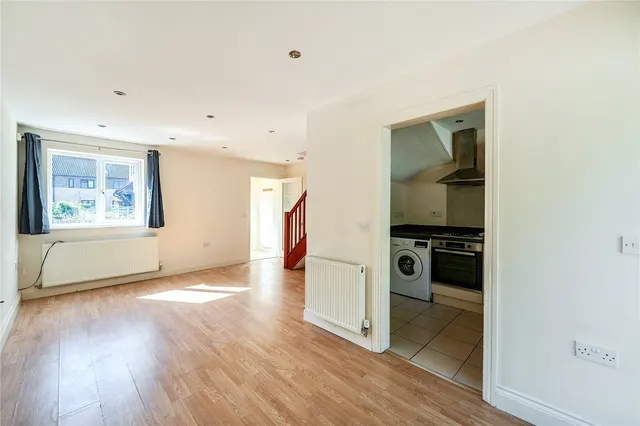 Japonica Walk, Banbury, OX16, photo 3