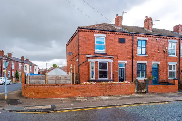 Downall Green Road, Ashton-In-Makerfield, Wigan, Wigan, WN4 0LZ, photo 1