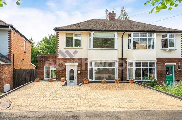 Broadway Grove, St Johns, WR2, photo 1