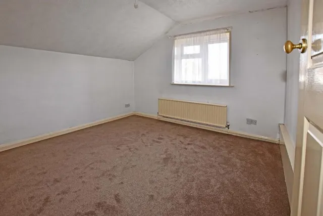 Brighton Road, Worthing, BN11, photo 3