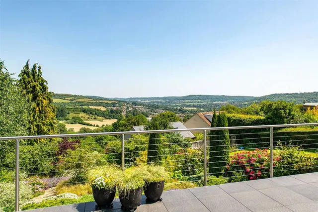 Photo 2 — Richmond Road, Bath, BA1 5TU