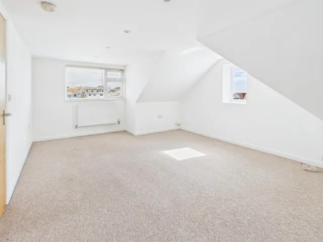 Steyning Avenue, Peacehaven, BN10, photo 3