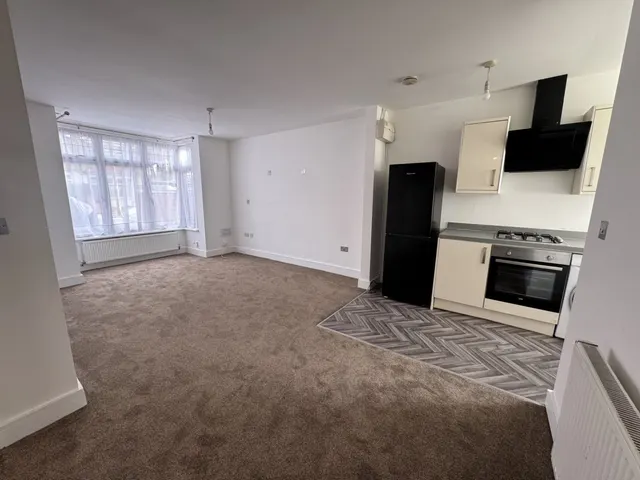 Salisbury Road, Harrow, HA1, photo 2