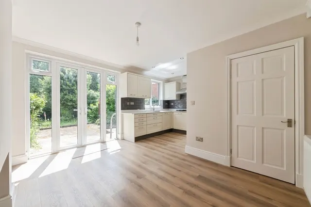 Photo 2 — Lyndon Road, Solihull, West Midlands, B92