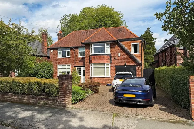 Alcester Road, Sale M33 3QP, photo 1