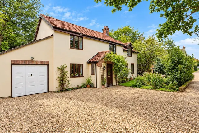 Norwich Road, Besthorpe, NR17, photo 1