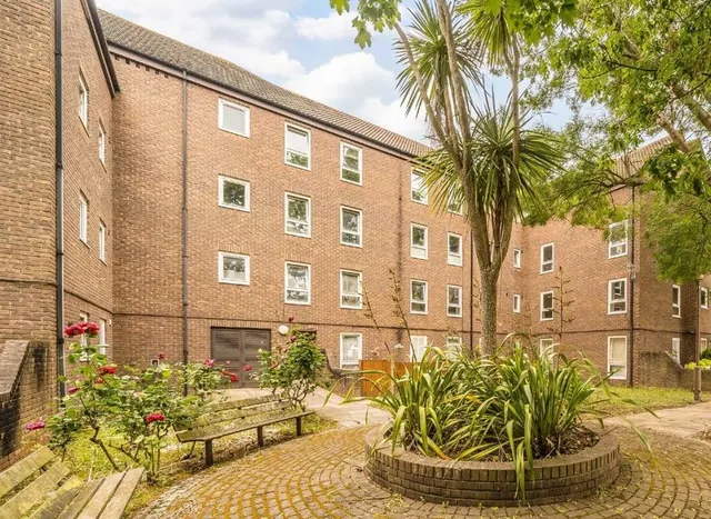 Grove Road, Ealing, W5, photo 1