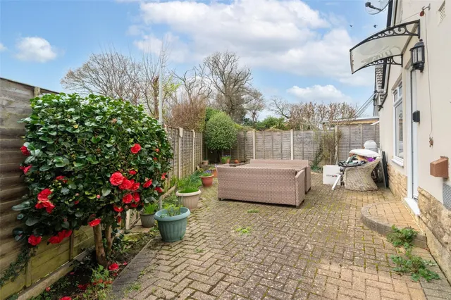 Cedar Drive, Wimborne, Dorset, BH21, photo 1