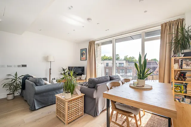 Essex Place, London, W4, photo 1