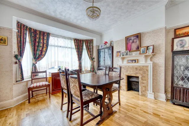 Photo 3 — Woodcote Road, Wanstead