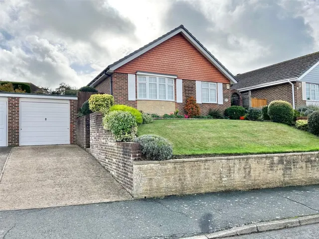 Victor Close, Seaford, photo 1