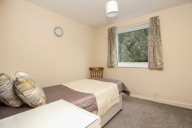 West Court, Osney Island, OX2, photo 2
