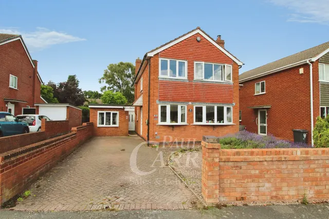 Wallheath Crescent, Stonnall, WS9, photo 1