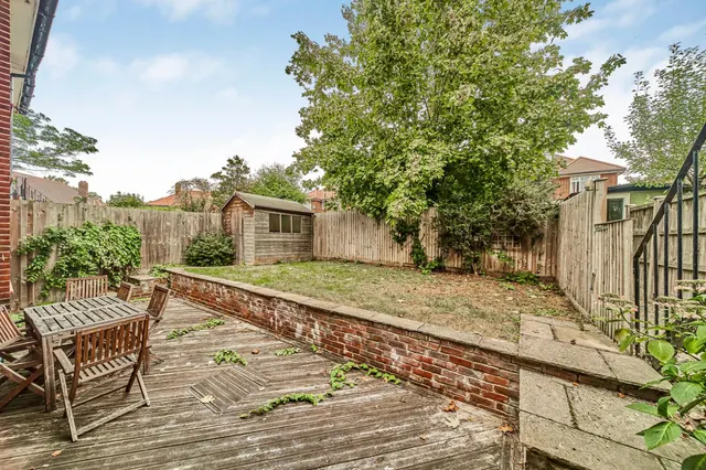 Photo 2 — Fieldview, Earlsfield, London, SW18