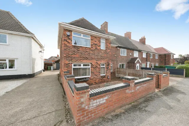 Fifth Avenue, Mansfield, NG21, photo 1
