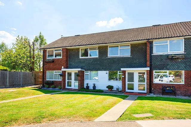 Cheviot Close, Enfield, photo 1