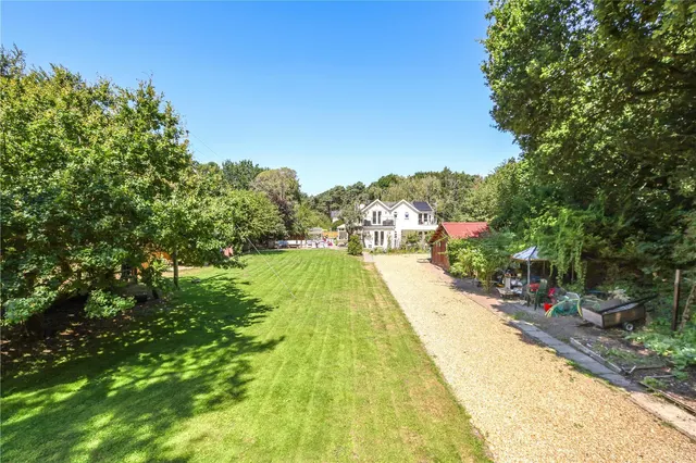Pitt House Lane, Christchurch, BH23, photo 2