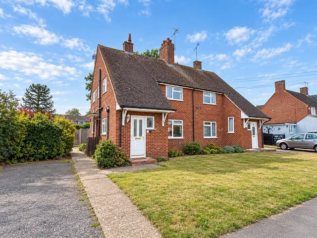 Church Road, Old Windsor, Windsor, SL4 2PH, photo 1